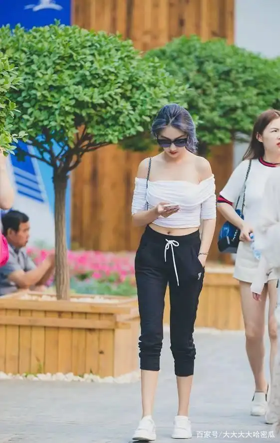 运动服饰特点_运动特点的概念_运动服的特点
