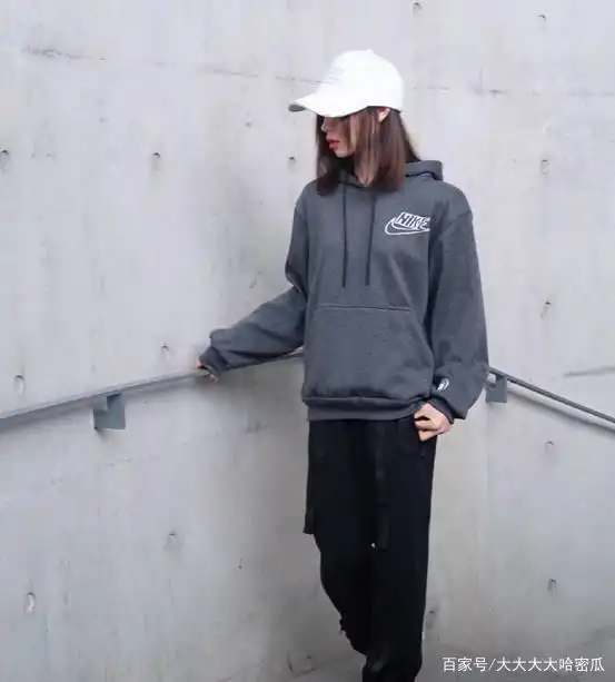 运动服饰特点_运动特点的概念_运动服的特点