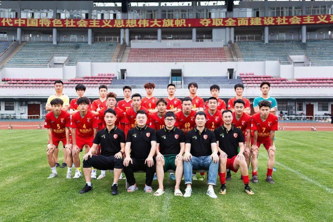 足球重庆冠军得人有谁_重庆著名足球运动员_重庆足球得冠军有哪些人
