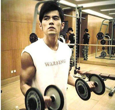 周杰伦刘德华柯震东林心如王力宏 揭秘明星健身招数