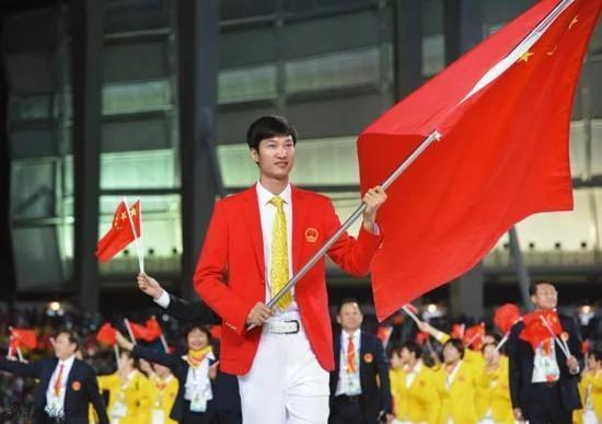 中国击剑奥运会首个冠军_奥运冠军首击剑会中国选手吗_中国首枚击剑奥运金牌获得者