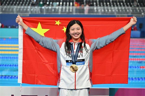 女子游泳团队冠军_游泳冠军女2021_游泳女子冠军
