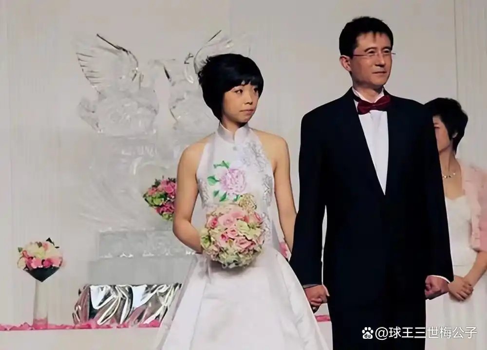 游泳冠军郭晶晶丈夫_游泳冠军叫什么晶晶_游泳运动员郭晶晶