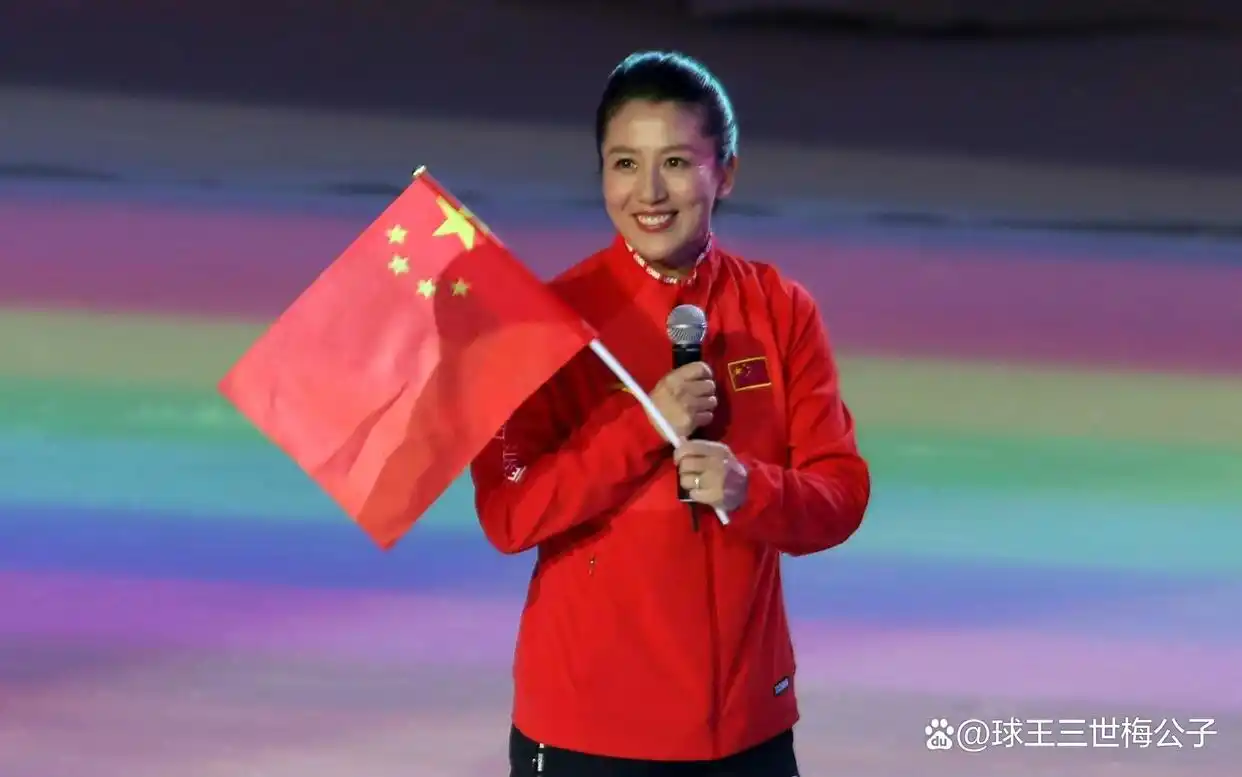 游泳冠军叫什么晶晶_游泳冠军郭晶晶丈夫_游泳运动员郭晶晶