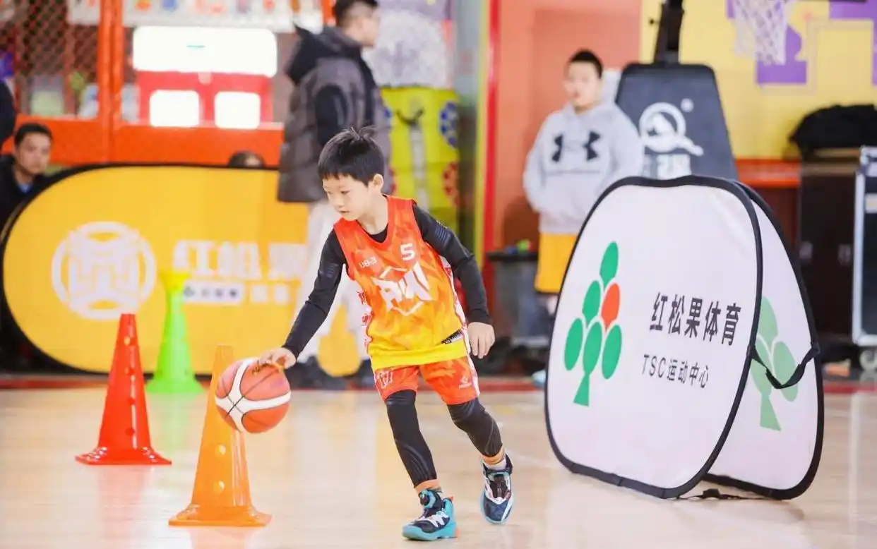 5岁少儿篮球技巧挑战赛_少儿篮球比赛_少儿篮球比赛视频大全集